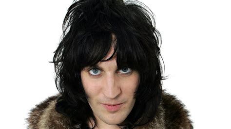 The Wonderful World of Noel Fielding: A Seriously Surreal Guide