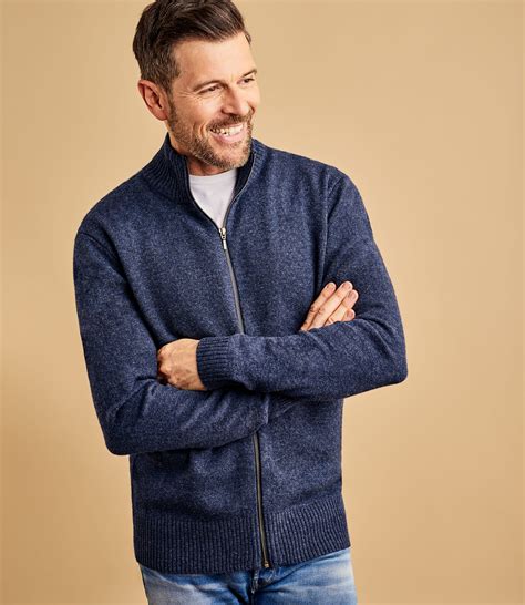 The Zip Cardigan: A Versatile and Stylish Essential