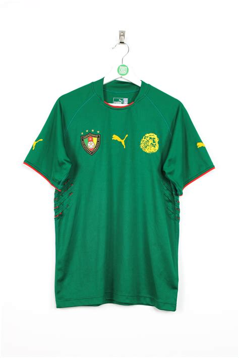 The first Cameroon jersey was made of cotton.