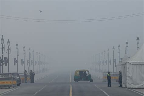 Thick Fog Blankets City: Beware of Poor Visibility and Hazardous Driving Conditions