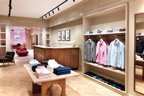 Thomas Pink Shirts: The Epitome of British Refinement