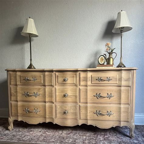 Thomasville Furniture Dresser: 50 Timeless Pieces for Your Bedroom