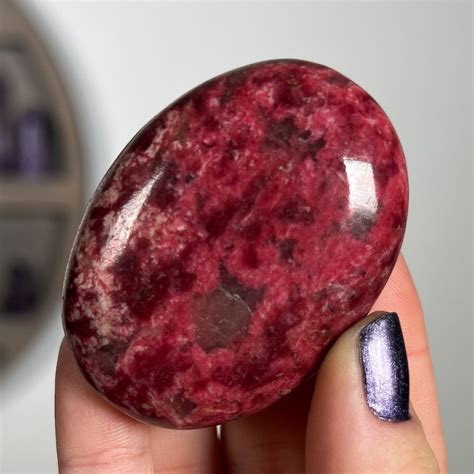 Thulite Crystal: Your Guide to a Stone of Abundance, Love, and Prosperity