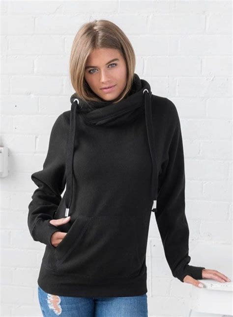 Thumb Hole Hoodie: A Stylish and Practical Wardrobe Staple