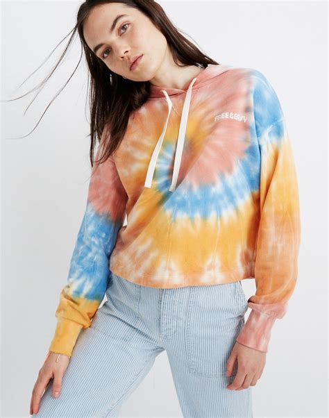 Tie Dye Sweatshirt Womens: Reimagine Your Wardrobe with Vibrant Hues and Unique Styles