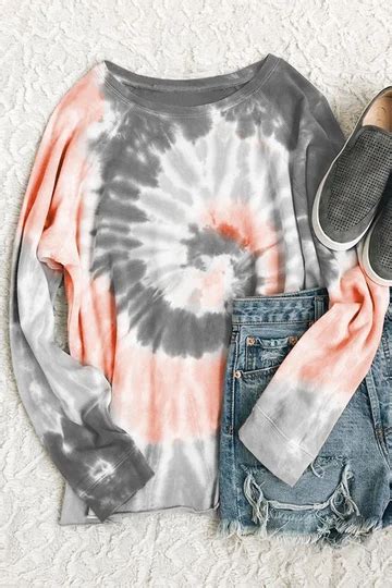 Tie Dye Sweatshirts: A Canvas for Creative Expression