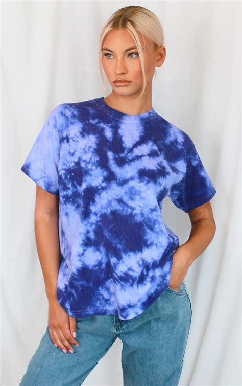 Tie Dye T Shirts Ladies: A Timeless Trend