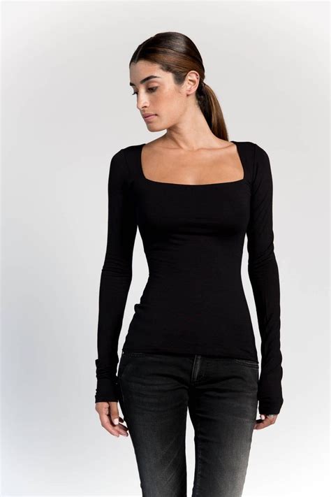 Tight Black Long Sleeve Shirts: A Fashion Essential for Every Woman's Wardrobe