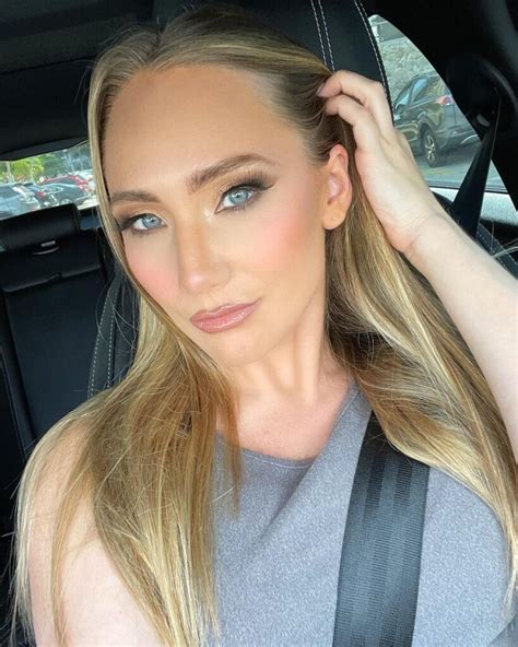 TikTok Celebrity AJ Applegate: Insights and Strategies for Success