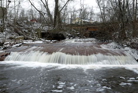 Tinton Falls, NJ: A Thriving Town of 18,000