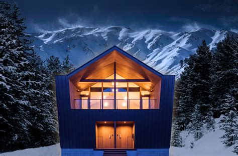 Tips and Tricks for Booking Your Crystal Mountain Accommodation