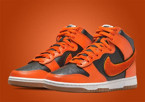 Tips and Tricks for Wearing Orange and Black Nikes