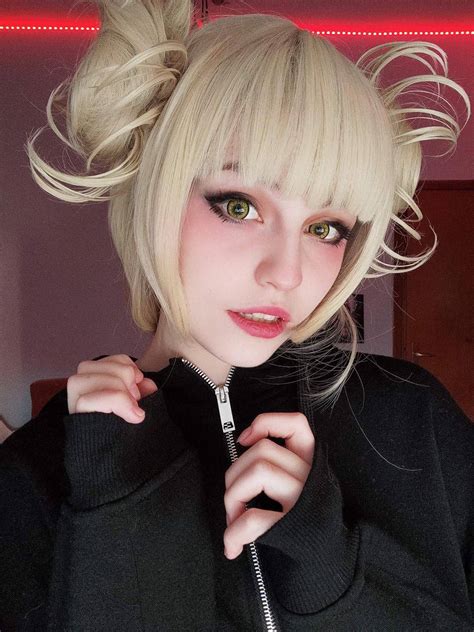 Toga Himiko Cosplay: Unleash Your Inner Villain