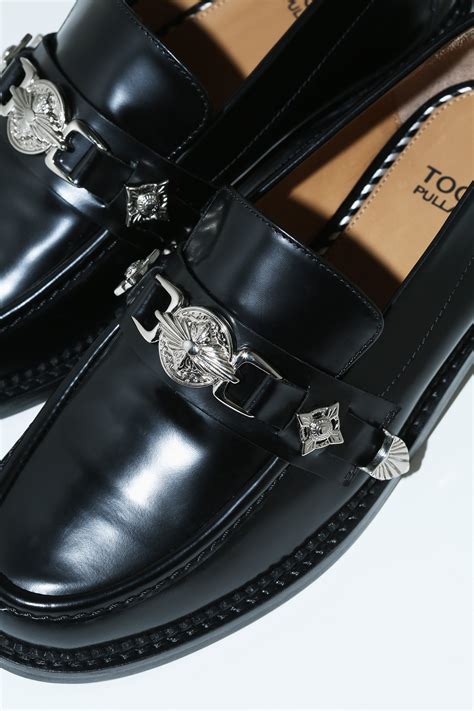 Toga Loafer Size Guide: Find the Perfect Fit for Your Loafers