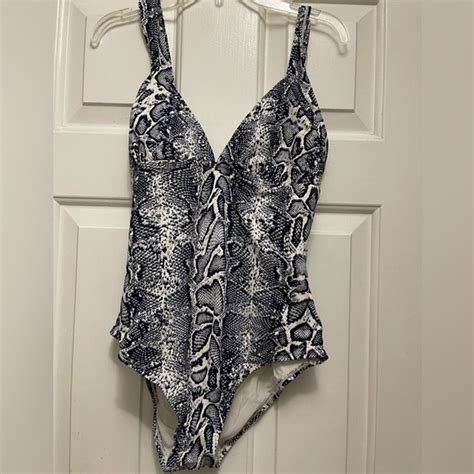 Tommy Bahama Bathing Suits: Escape into Luxury and Comfort