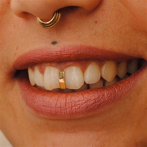 Tooth Gap Jewelry: Adorning the Unique with 8-Karat Gold