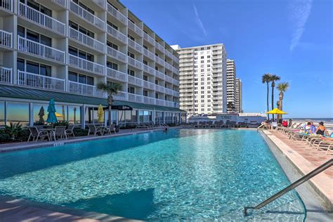 Top 10 Hotels Close to the Boardwalk in Daytona Beach for an Unforgettable Stay