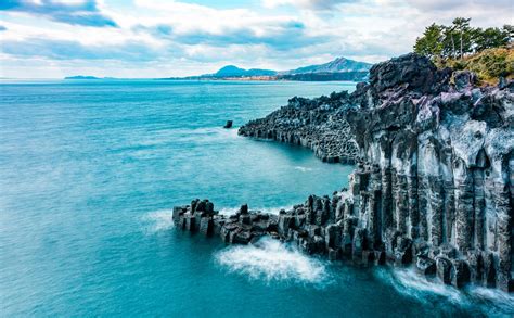 Top 10 Must-Do Activities for an Unforgettable December Jeju Island Escape