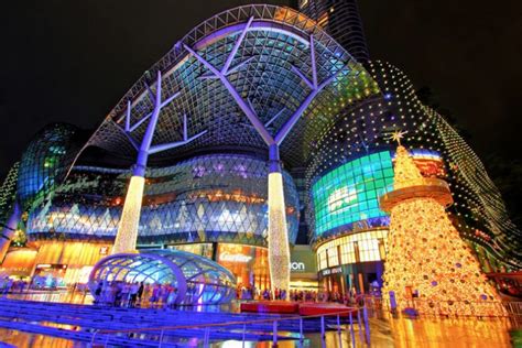 Top 10 Must-Visit Shopping Malls in Singapore 2025