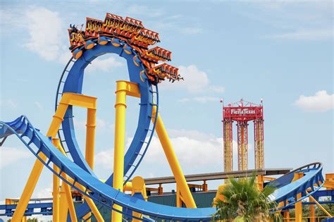 Top 6 Six Flags San Antonio Hotels for Thrill-Seekers