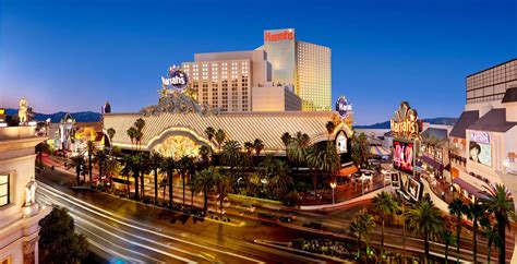 Top Hotels Near Harrah's Casino