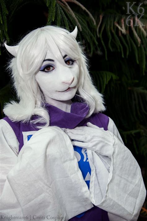 Toriel Cosplay: A Journey into the Heart of the Underground