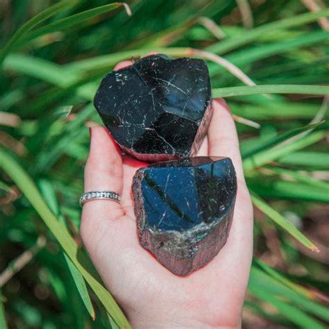 Tourmaline: A Symbol of Harmony and Grounding