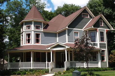 Traditional Victorian Homes: