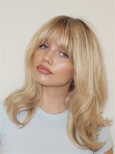 Transform Your Look with a Medium Blonde Wig vs. 14" Wigs