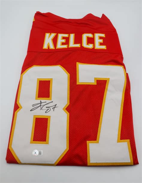 Travis Kelce Autographed Jersey: Collector's Paradise