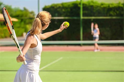 Treinamento de Tênis Feminino: Alcance a Excelência em Quadra