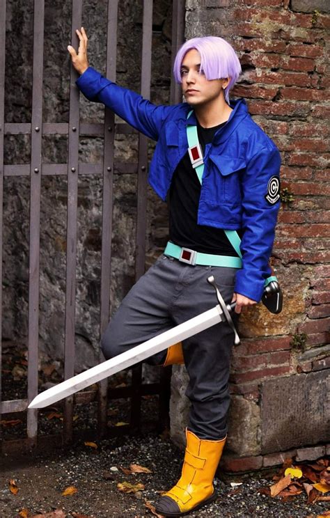 Trunks DBZ Cosplay: Transforming into the Saiyan Warrior