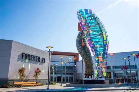 Tsawwassen Mills: A Shopping and Entertainment Destination Worth Exploring