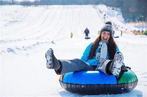 Tubing in Vermont Snow: A Guide to the Best Hills and Parks