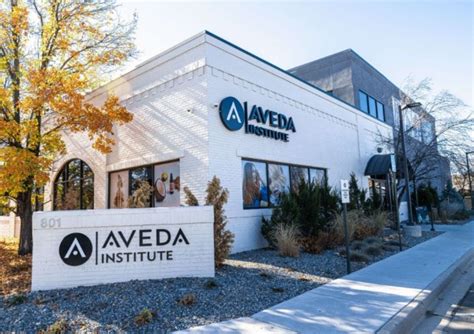 Tucson Aveda Institute: Nurturing Aspiring Beauty Professionals in the Heart of the Desert