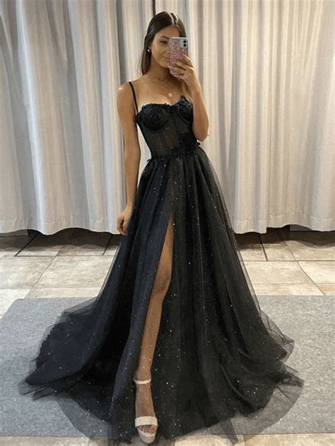 Tulle Formal Dresses: A Guide to 7 Styles That Will Turn Heads