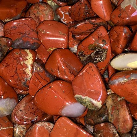 Tumbled Red Jasper: The Ultimate Guide to Its Meaning, Properties, and Uses