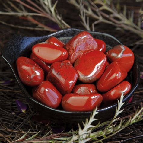 Tumbled Red Jasper: Your Guide to the Healing Properties and Applications of This Gemstone