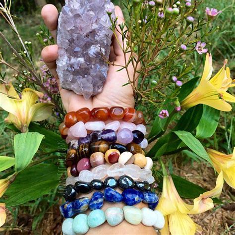 Tumbled Stones: A Guide to Healing, Adornment, and Creative Expression