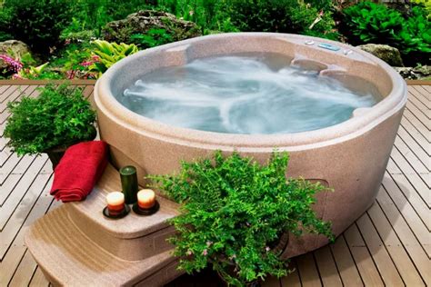 Turn Your Bathtub into a Hot Tub with These Ingenious Hacks