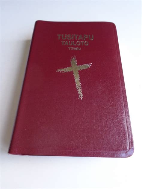 Tuvaluan Language Study Bible 64P Tusitapu Tauloto Tuvalu Golden Edges Burgundy Leather Bound Tuvalu Ellice Pacific Islands PDF