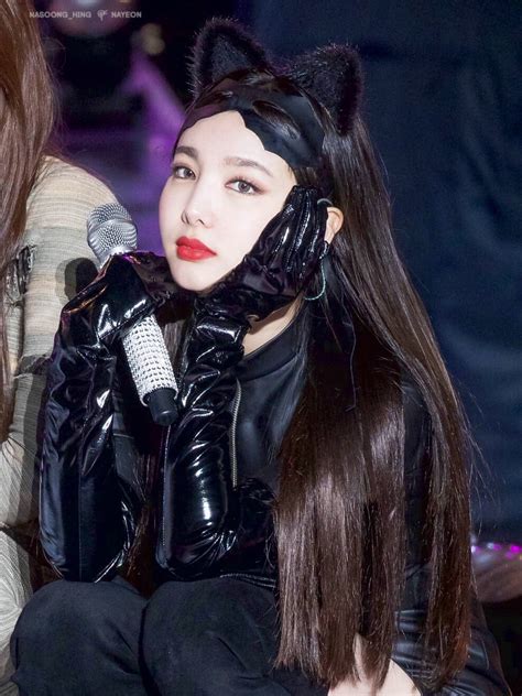 Twice's Nayeon Steals the Show with Iconic Cosplay at Comic-Con