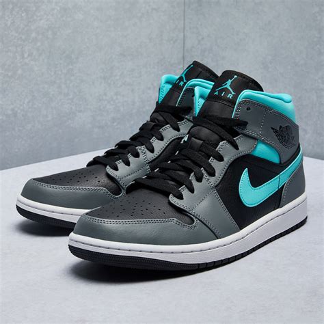 Types of Air Jordan 1 Mid Shoes