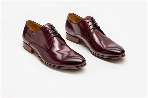 Types of Burgundy Dress Shoes