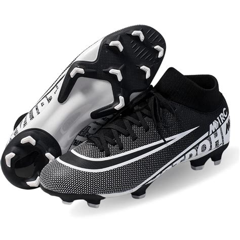 Types of Cleats for Wide Receivers