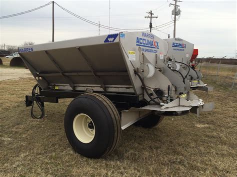 Types of Fertilizer Pull Behind Spreaders