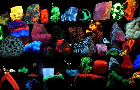 Types of Fluorescent Gemstones