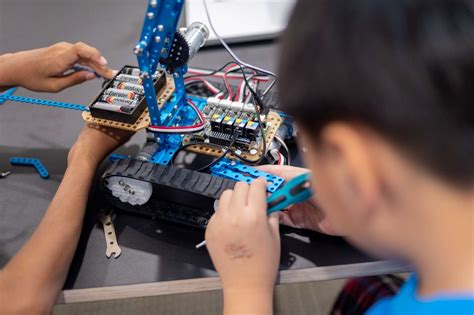 Types of Robotics Classes in Singapore