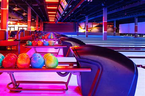 ULTIMATE Guide to the Top 10 Bowling Alleys in Boca Raton 2023