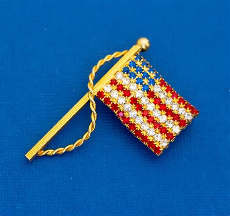 USA Flag Brooch: A Unique Way to Display Your Patriotism